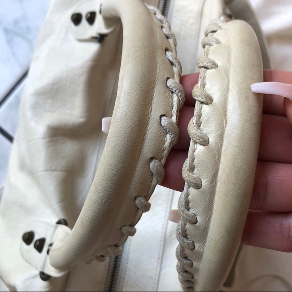 SOLD ✅BALENCIAGA Twiggy Cream City Bag - Picture 4 of 8